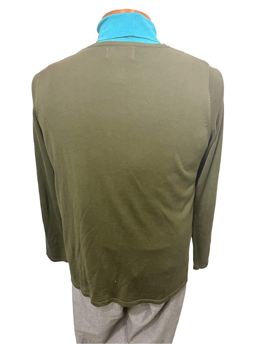 100% Silk Size 2XL Sax Fifth Avenue Olive Green Cardigan Sweater MINT CONDITION - Picture 4 of 5